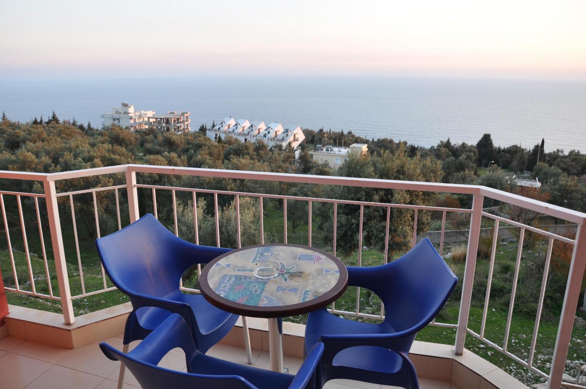La Maroja View Hotel Dhërmi Zimmer foto